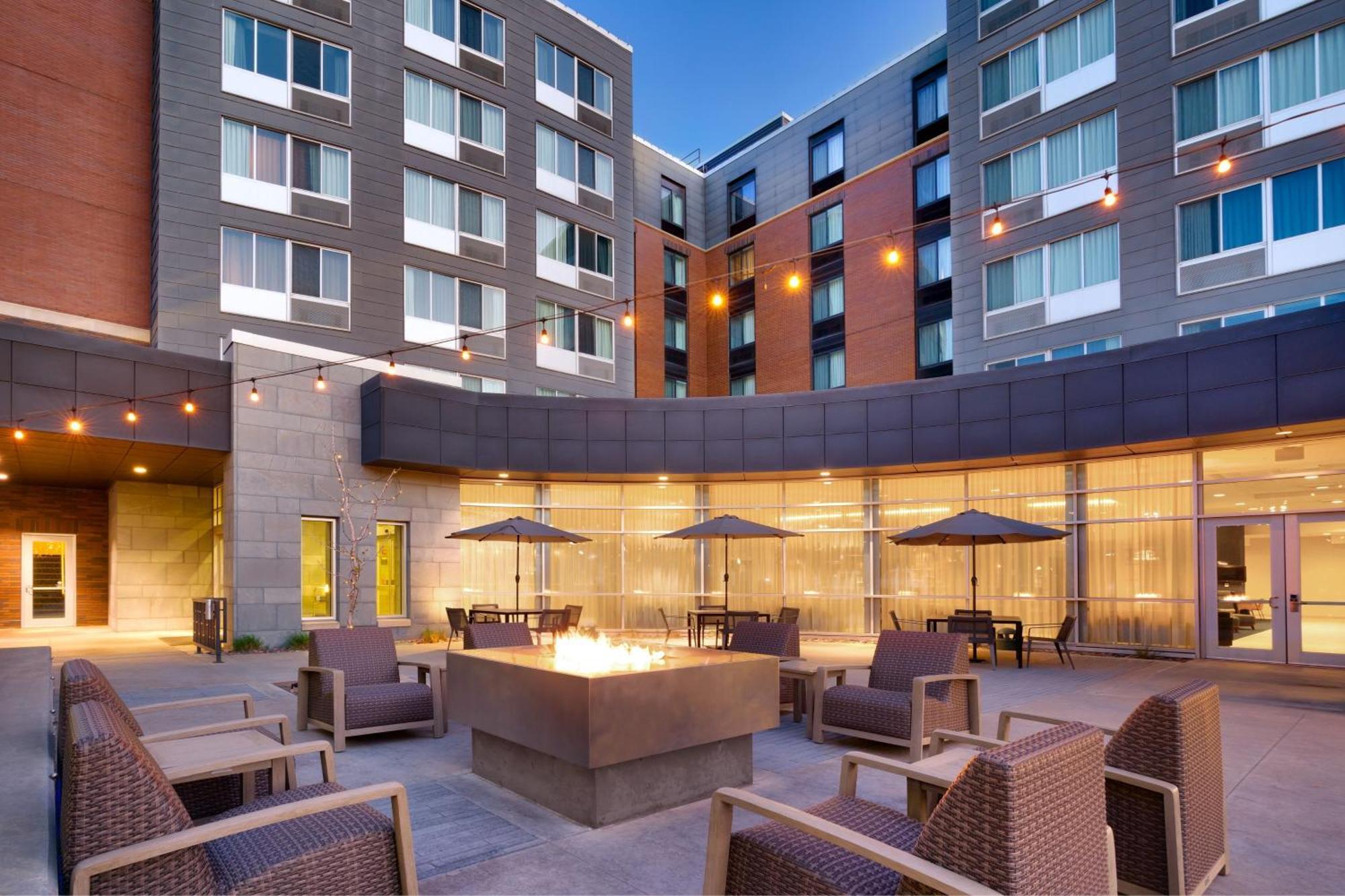 Courtyard Lincoln Downtown Hotel Eksteriør billede